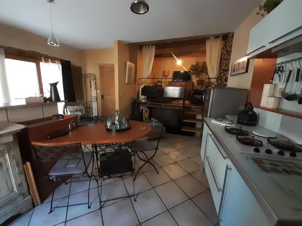 Joli Loft Dans Village Pittoresque Appartement