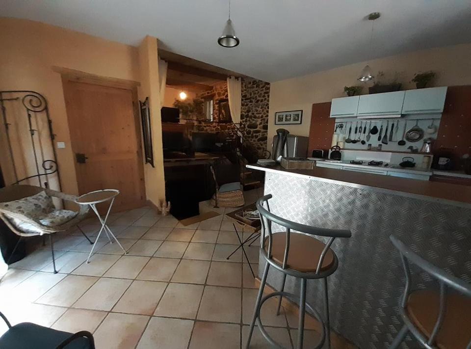 Appartement Joli Loft Dans Village Pittoresque Péret